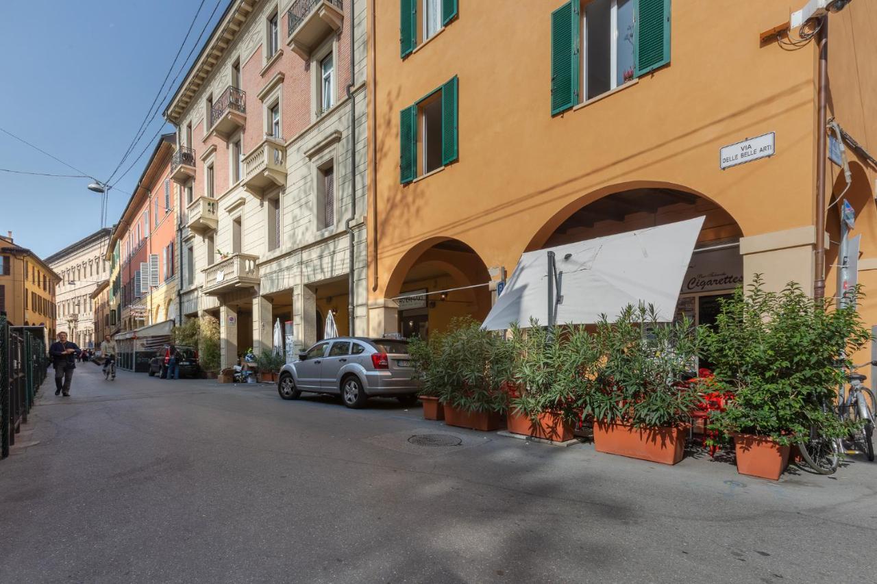 Accademia Delle Belle Arti University Apartment Bologna Bagian luar foto